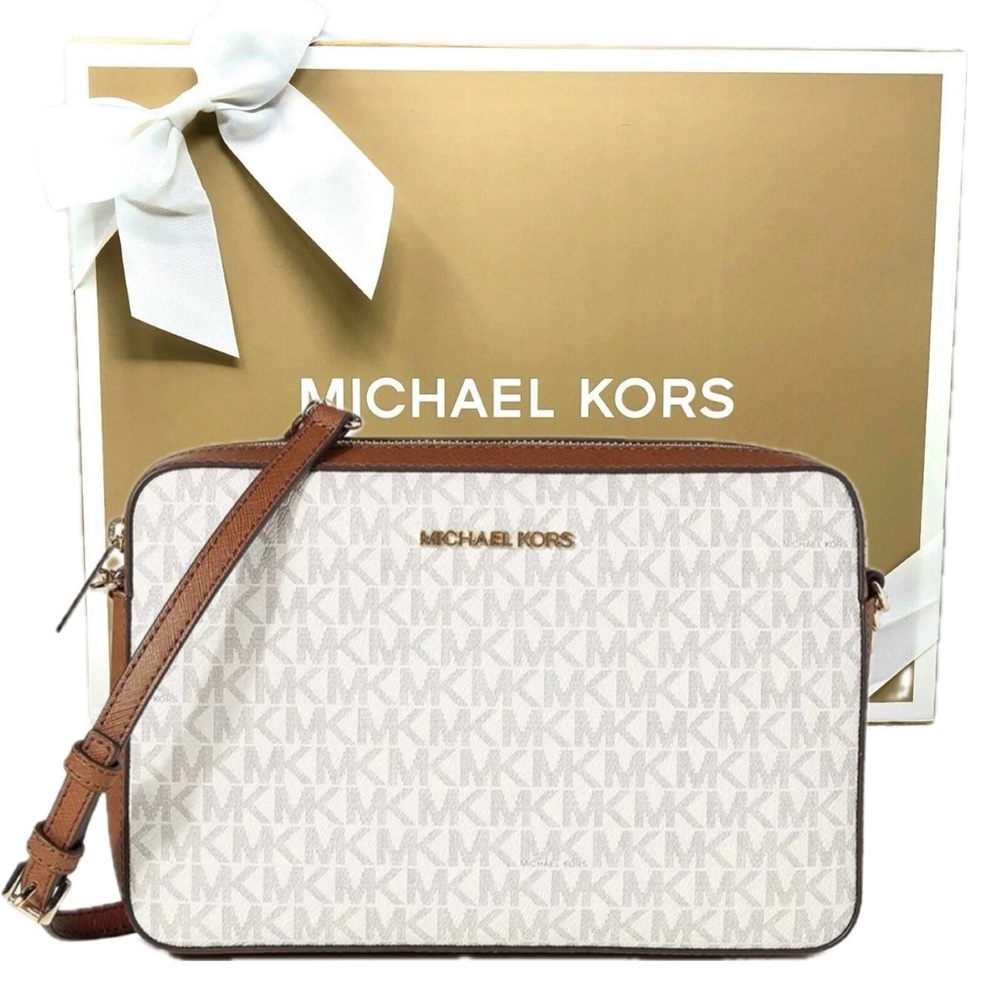 ❤️MK Jet Set Travel Item and Logo Crossbody Bag